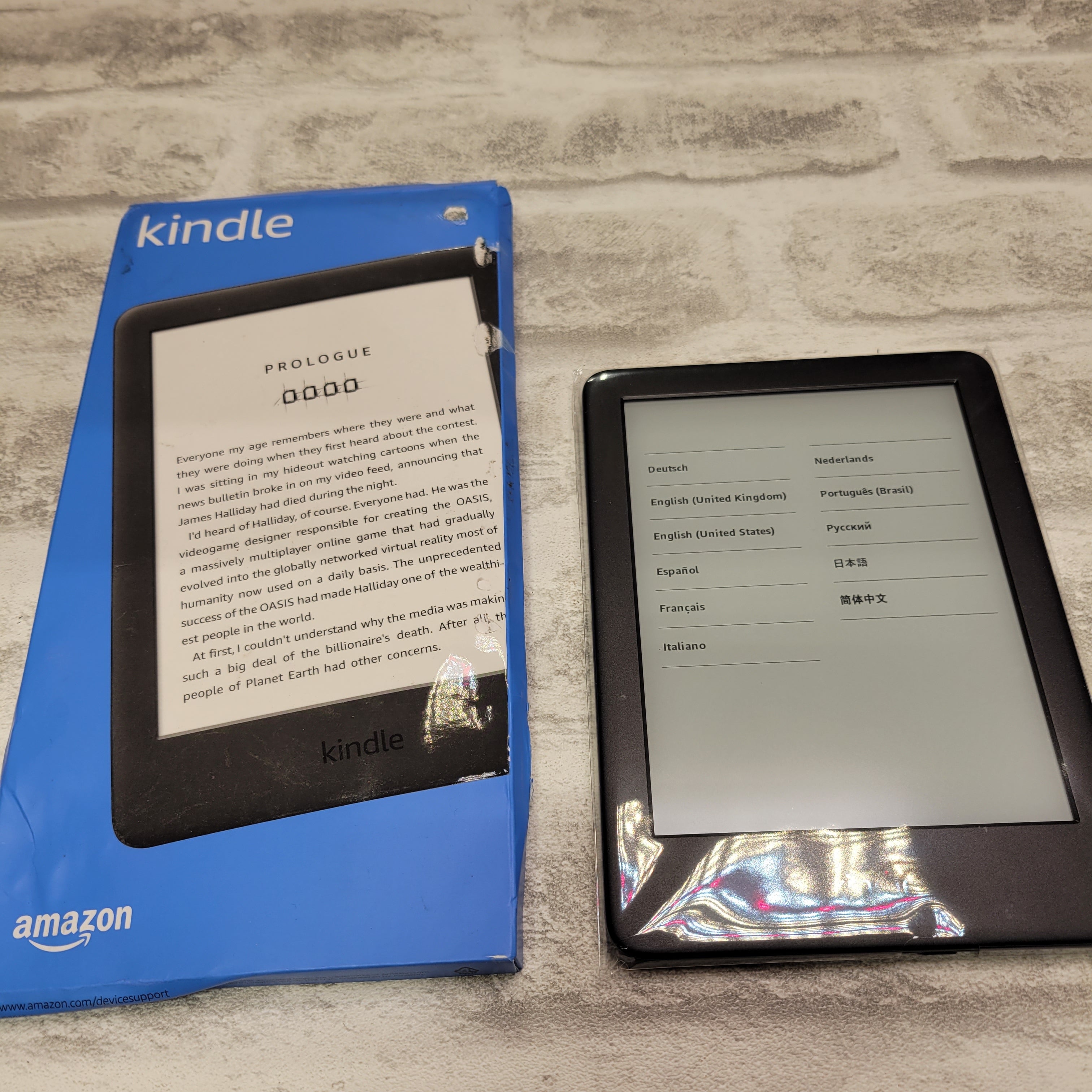 Kindle - Now with a Built-in Front Light - Black - *READ DESCRIPTION* (7656545222894)
